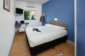 Отель ibis Budget Perth Airport  Перт